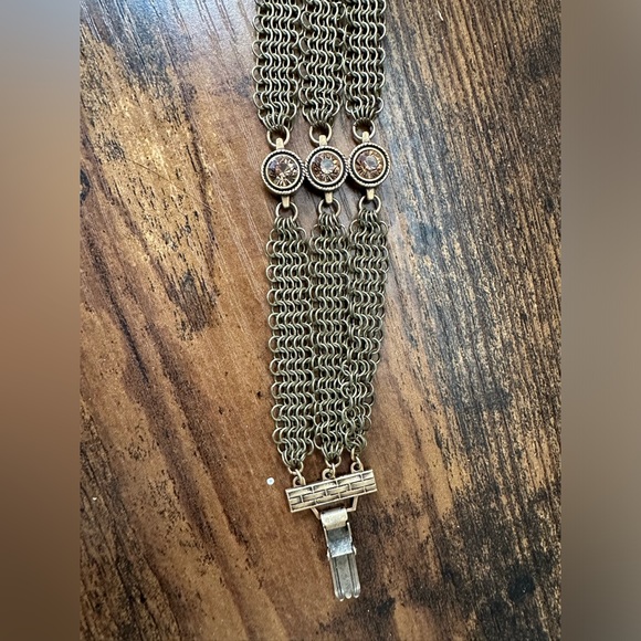 Gorgeous chain link gold jewel bracelet and earrings set - Picture 12 of 14